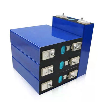 acheter UN38.3 a certifié les cellules prismatiques des cellules de batterie 3.2V 202Ah Lifepo4 de lithium fabrication en ligne